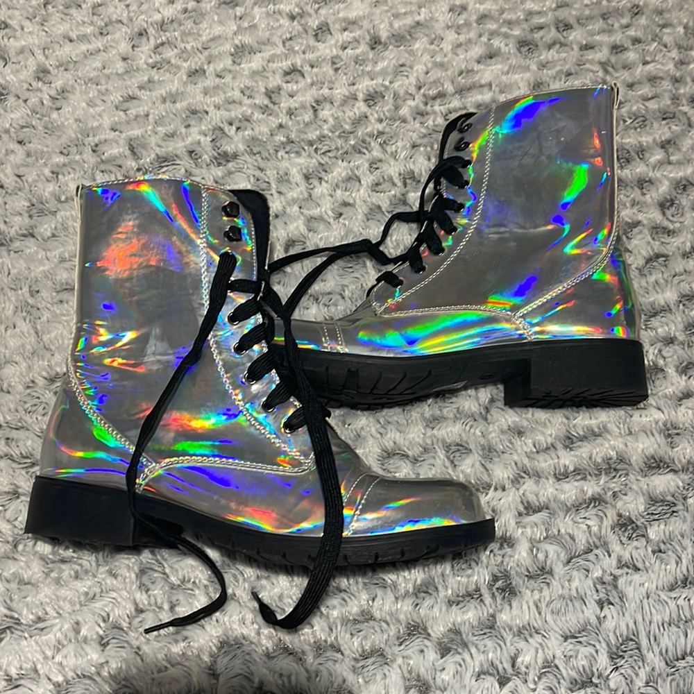 Combat boots